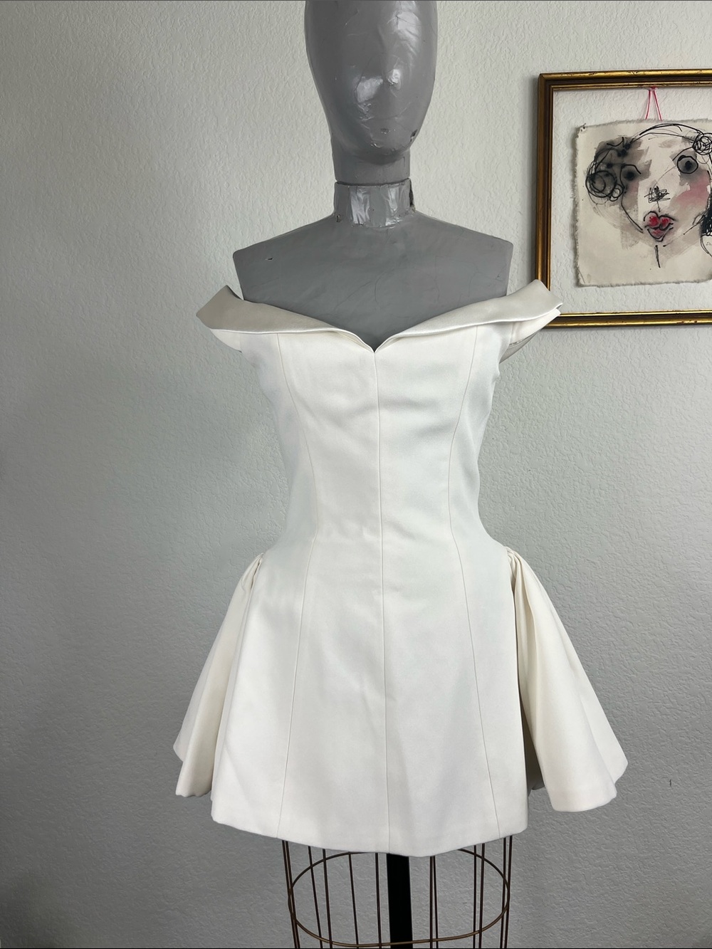 Mirror Palais Lady in Silk White Peplum Pleated Off the Shoulder Sweetheart